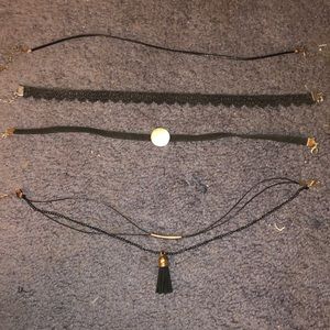 Four piece choker set
